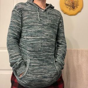 Aeropostale sweater with hoodie, sz M